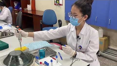 Quy trình lấy máu xét nghiệm và kỹ thuật nhỏ đồng sunfat định lượng HST. (Khoa Tiếp nhận máu)