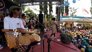 Dhevy Geranium  Bagaikan Langit (reggae version) Live@SMAN 1 Ngoro Mojokerto Jawa Timut 2019