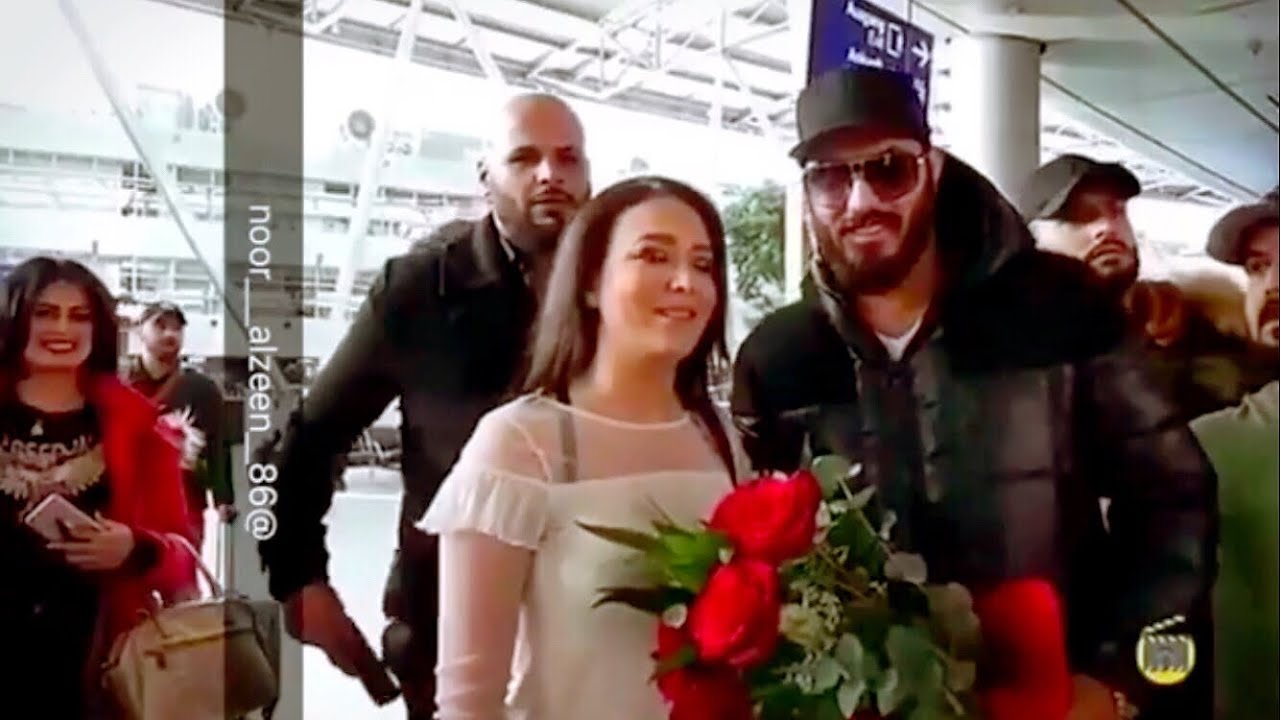 معجبه تستقبل نور الزين في المطار وتقدم اله باقه ورد 💐 استقبال كبير من معجبيه في مطار هولندا
