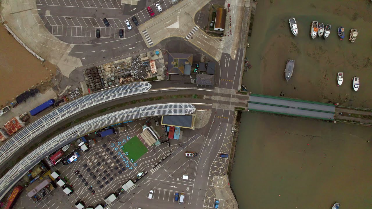 Folkestone Harbour Arm - 4K - DJI Air2S