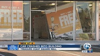 Vehicle strikes Stanton Optical