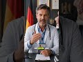 Make-up-Flecken auf dem Shirt? Rasierschaum, abwischen und weg ist er.#Männergesundheit#DrJonasStein
