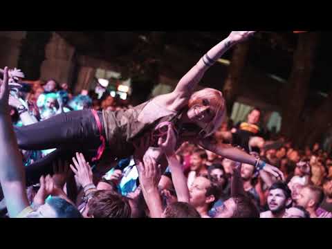 MAD CADDIES - Drinking For 11 (Multicam) live at Punk Rock Holiday 1.8