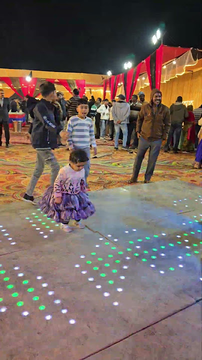 chunni me chunni me perfume lagave #chunnimeinperfume #djdance #trendingshorts #cute #dance