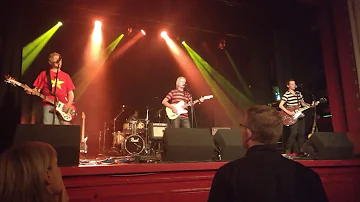 The Vapors - One Of My Dreams (Live at Dobbie Hall, 23/06/2017)