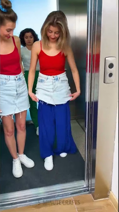 WHEN YOU MEET SOMEONE WEARING THE SAME CLOTHES 🙀👭 #SHORTS