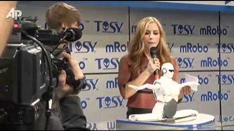 Raw Video: Bieber Unveils Dancing Robot at CES