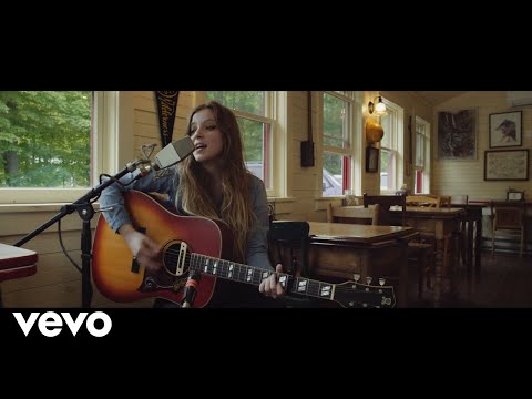 Jade Bird - Grinnin&#039; In Your Face (Son House Cover)