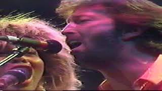 Video thumbnail of "Eric Clapton & Tina Turner - Tearin' Us Apart Live Aid"
