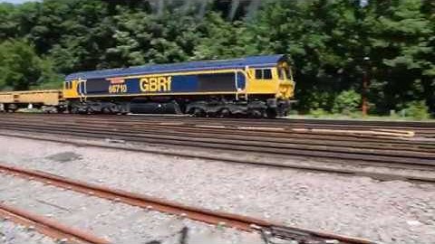 GBRf Class 66 66710 with Falcons @ Southampton Central - Dad Rail Library