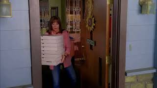We just got 8 free pizzas - The Middle