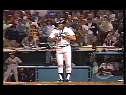 Baja del 9no. Inning del Juego 1 De La Serie Mundial de 1988 - Dodgers vs. Athletics - En Español