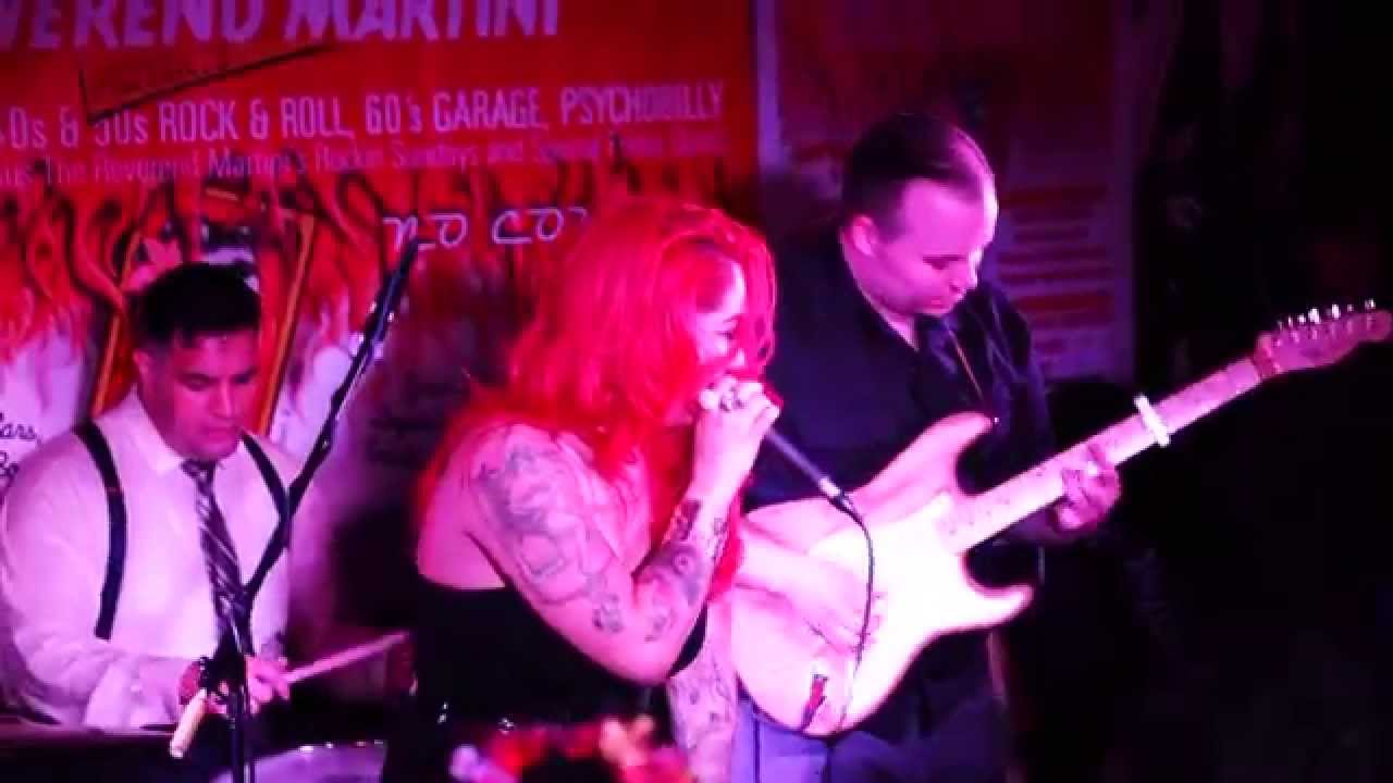 The Rhythm Shakers Hip Shake... Marlene dances in the crowd! YouTube