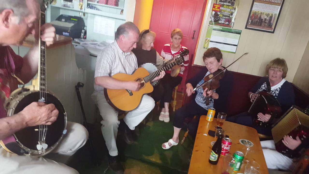 The Causeway Ramblers Music Group  playing in Parker's Pub, Kilflynn,  on Sunday 24th July 2016