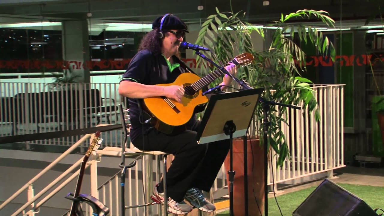 Moraes Moreira - Lá Vem o Brasil Descendo a Ladeira - Ao Vivo no CCJ vivo y85