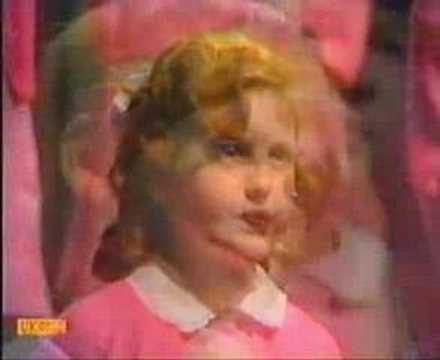 St Winifreds School Choir - Theres No-One Quite Li...