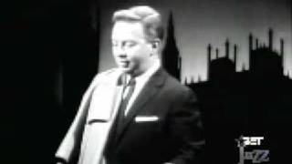 Watch Mel Torme A Foggy Day video