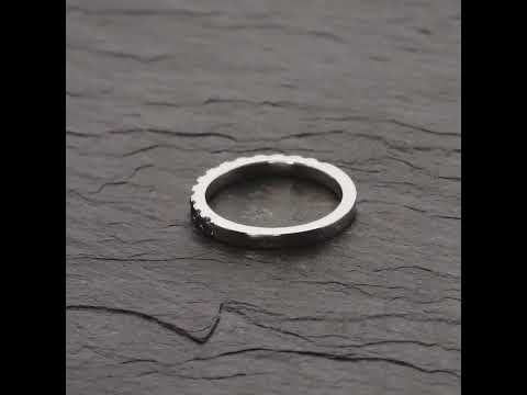 Video: Auksinis žiedas su Safyrais "Santūrumas 31"