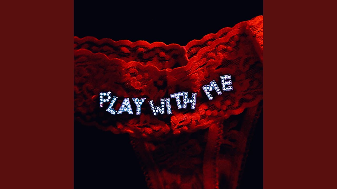 在 YouTube 上观看 play with me