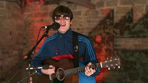 Andrew Cushin - Get Me Out of This Town | Live Deer Shed Session