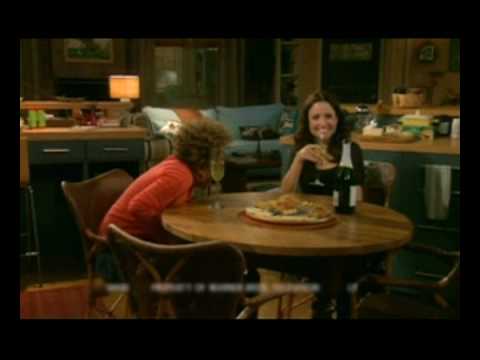 THE NEW ADVENTURES OF OLD CHRISTINE (BLOOPERS)