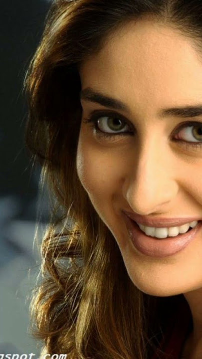 Kareena Kapoor and Akshay Kumar with tune kaha jab se haan