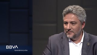 Aunque Nada Cambie, Si Yo Cambio, Todo Cambia. Álex Rovira, Escritor Y Divulgador