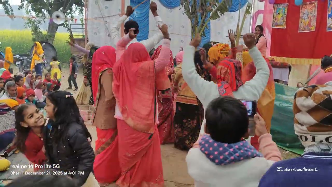 🥰__Nagla ________❤️‍🩹Badila 😍_______ke________❤️‍🔥 bagvat______🫠 डांस _____वीडियो 🌎