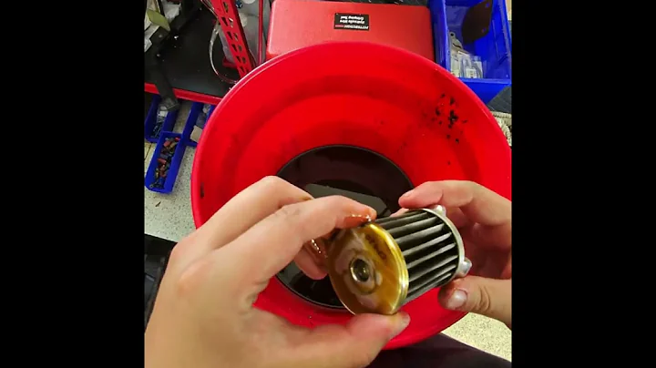 600 HOURS PAST TBO! How We Keep This Cirrus SR22 Turbo Running Like New (25-Hour Oil Change)