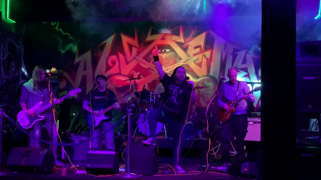 Alchemy Runcorn Inside - Sharp Intake, Live at Alchemy, Runcorn 20/12/19 - YouTube