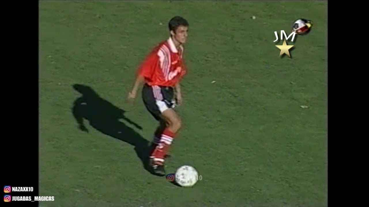 Pablo Aimar tirando magia a los 18 años (River - Huracan 1998)