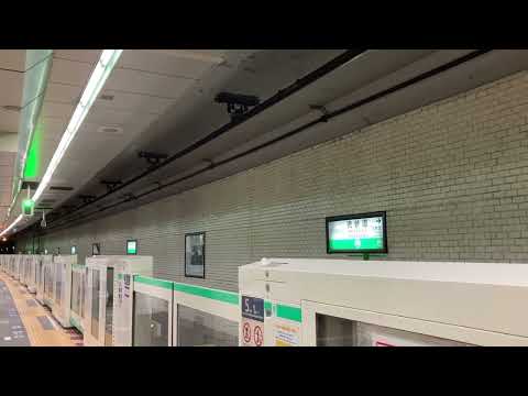 東京メトロ千代田線各駅停車取手行き表参道駅入線シーン