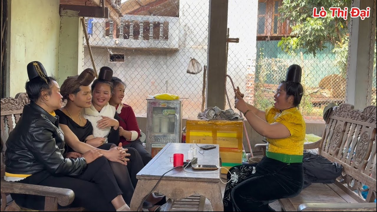 Pi nọng tham ha Hương Chiến 