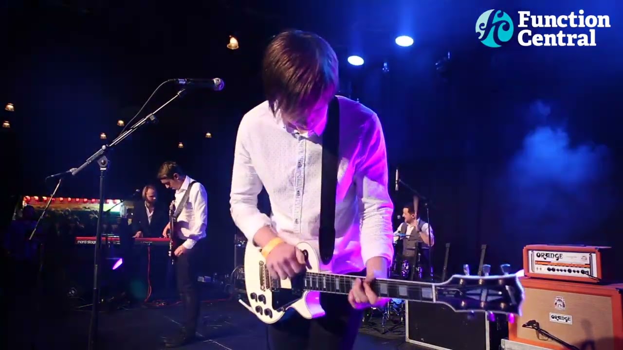 Superted - Oh Sit Down (live) | Liverpool Wedding Band | Hire from Function Central