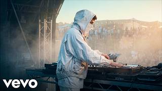 Alan Walker x Elian Skye - In My Life (Official Music Video)
