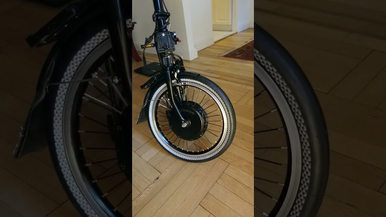 Hot Looking Scorcher Tire on my Brompton
