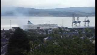 Flats hit by lightning in Greenock