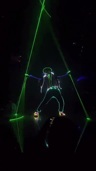 Did he just grab the light? 🤯⚡️ @k_illusion_jokerrock  #laser #viral #art #dance #trending #shorts