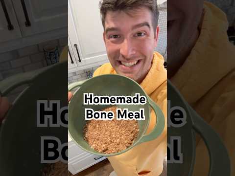 FREE Thanksgiving Fertilizer (Probably Not What You Think!) #garden #gardening #shorts