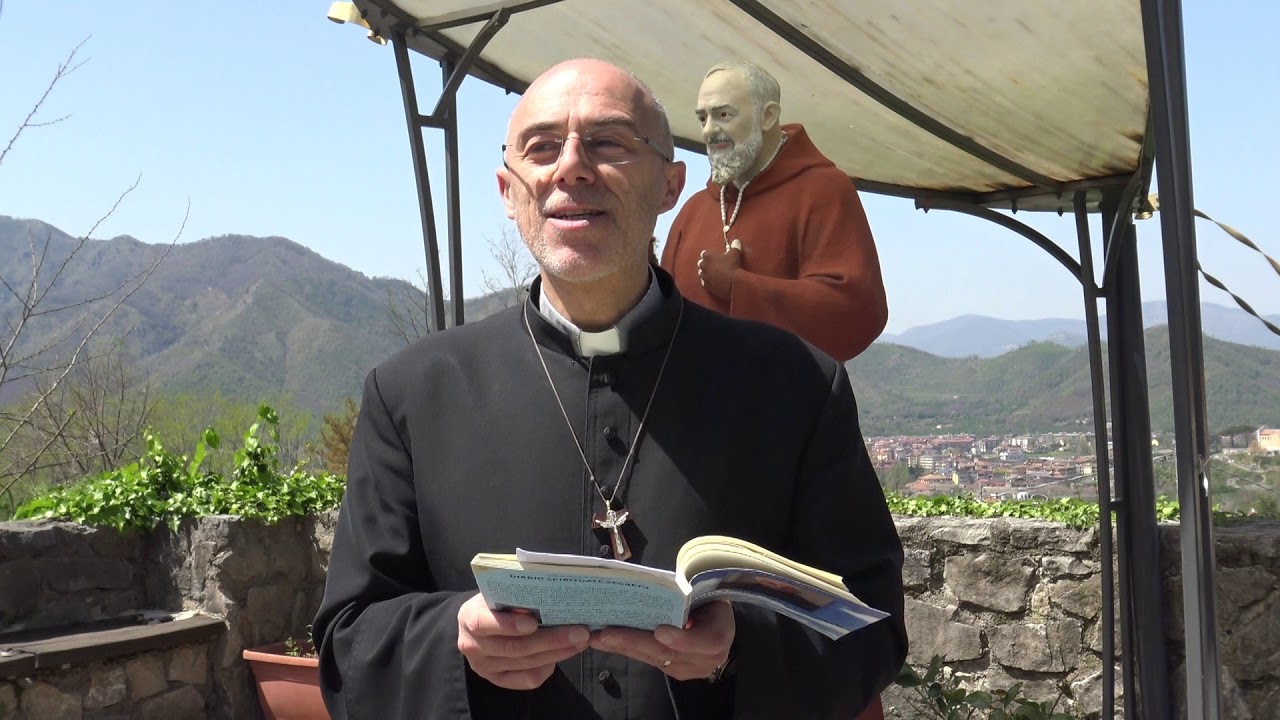 Don Giuseppe Tomaselli E Le Messe Per I Vivi 10) D. Giuseppe Tomaselli e il dono della bilocazione dei mistici - YouTube