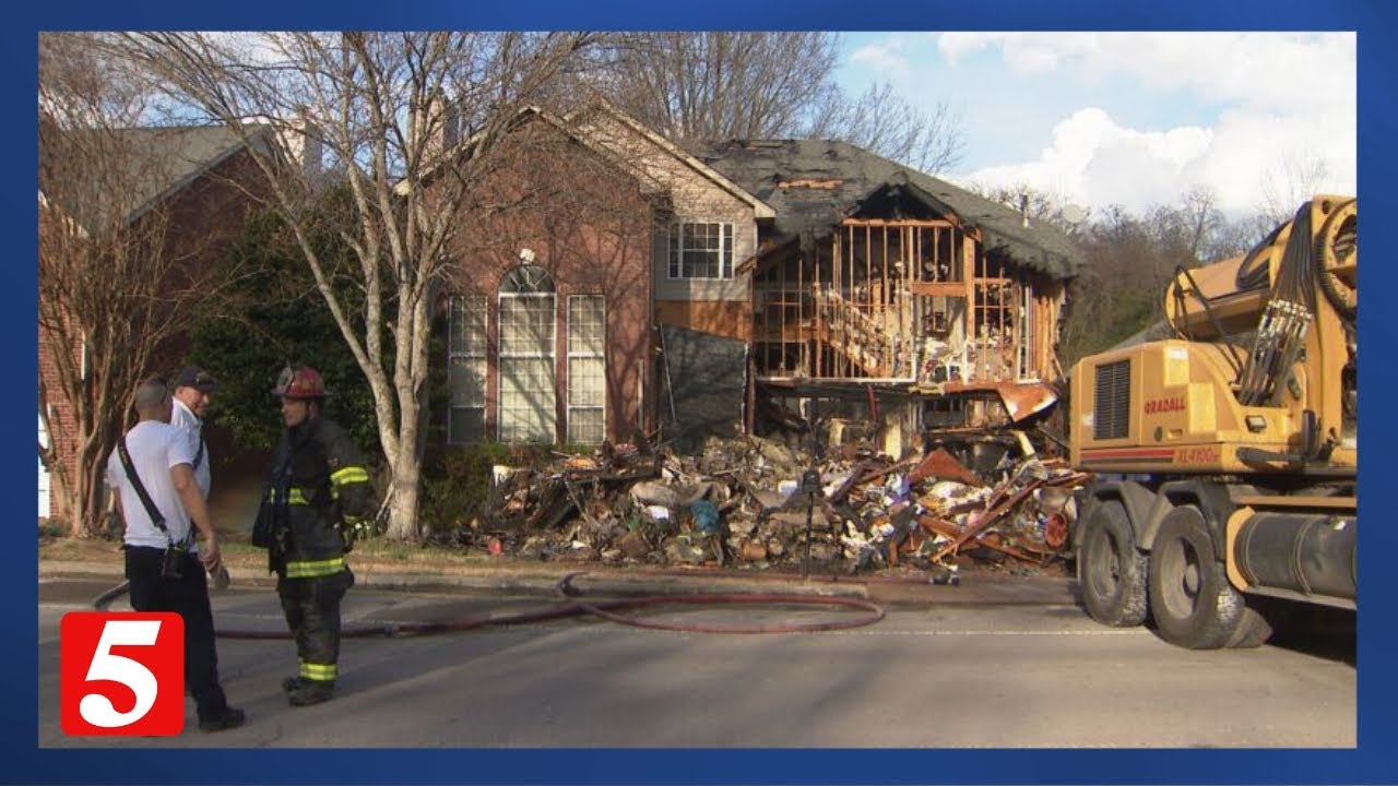 Elderly Nashville couple escapes house fire; 2 firefighters hurt