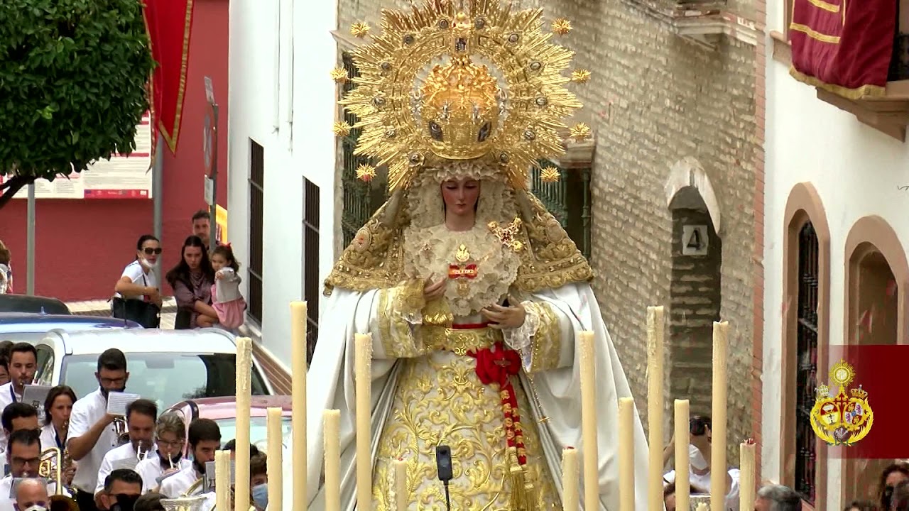 Nuestra Señora de la Soledad, por el Arco de la Plaza de Santiago (Procesión de traslado 2021)