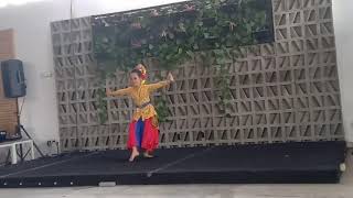 Tari Jaipong Aduh Manis ,Saskia AN