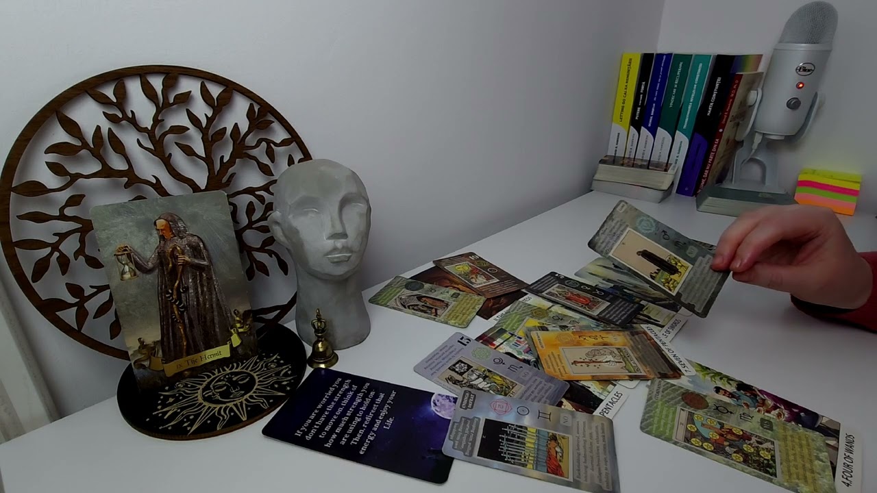 FECIOARĂ 🐞 Persoana care vine înspre tine ● O schimbare radicală ●