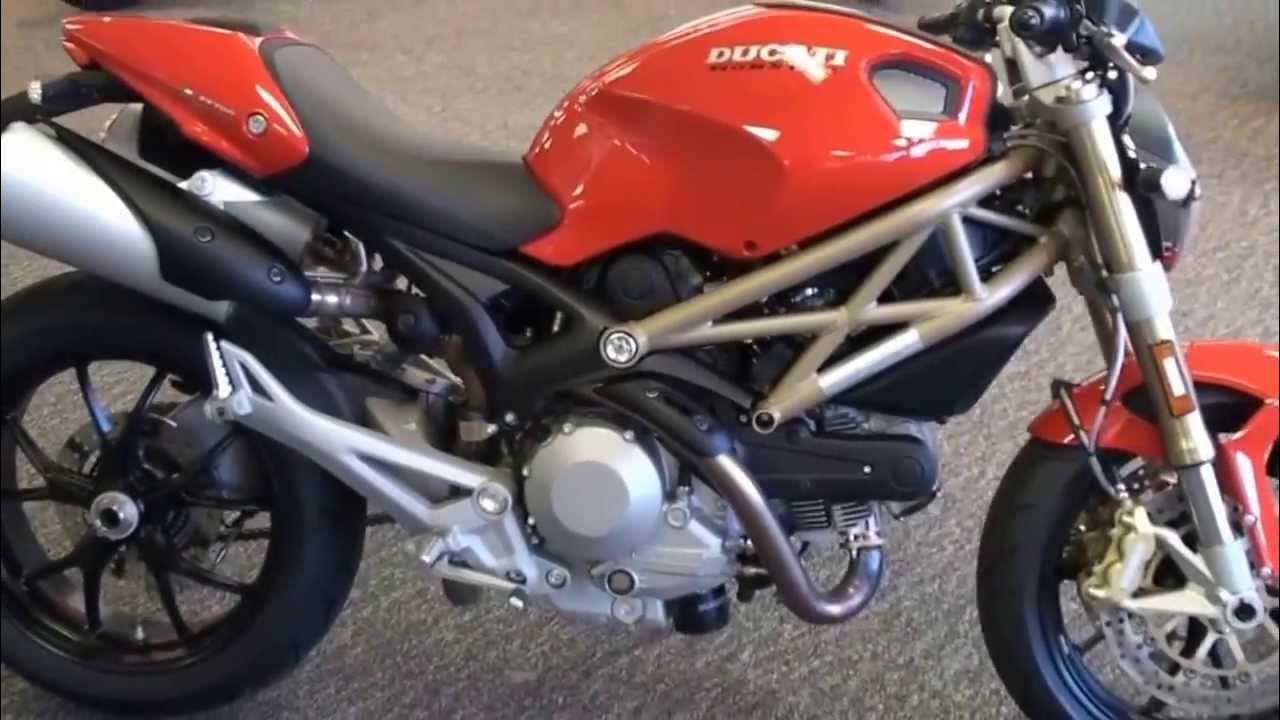 Ducati Monster 696 ABS