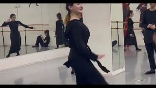 Pathan Girl Dance Viral Video