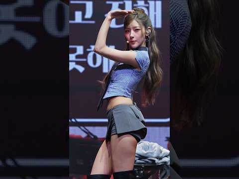 '레벨'이 다른 하늘이의 탄탄한 몸매 #하늘 #HANEUL #키스오브라이프 #KISSOFLIFE #NEXTLEVEL