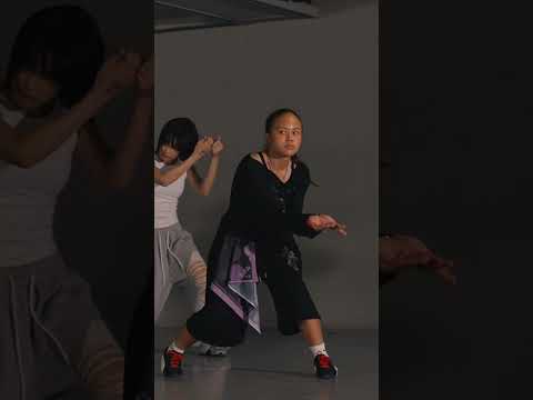 Look at👀✨@marikoo.ko 🩵 #thanushachandrasselan #quickstyle #choreography