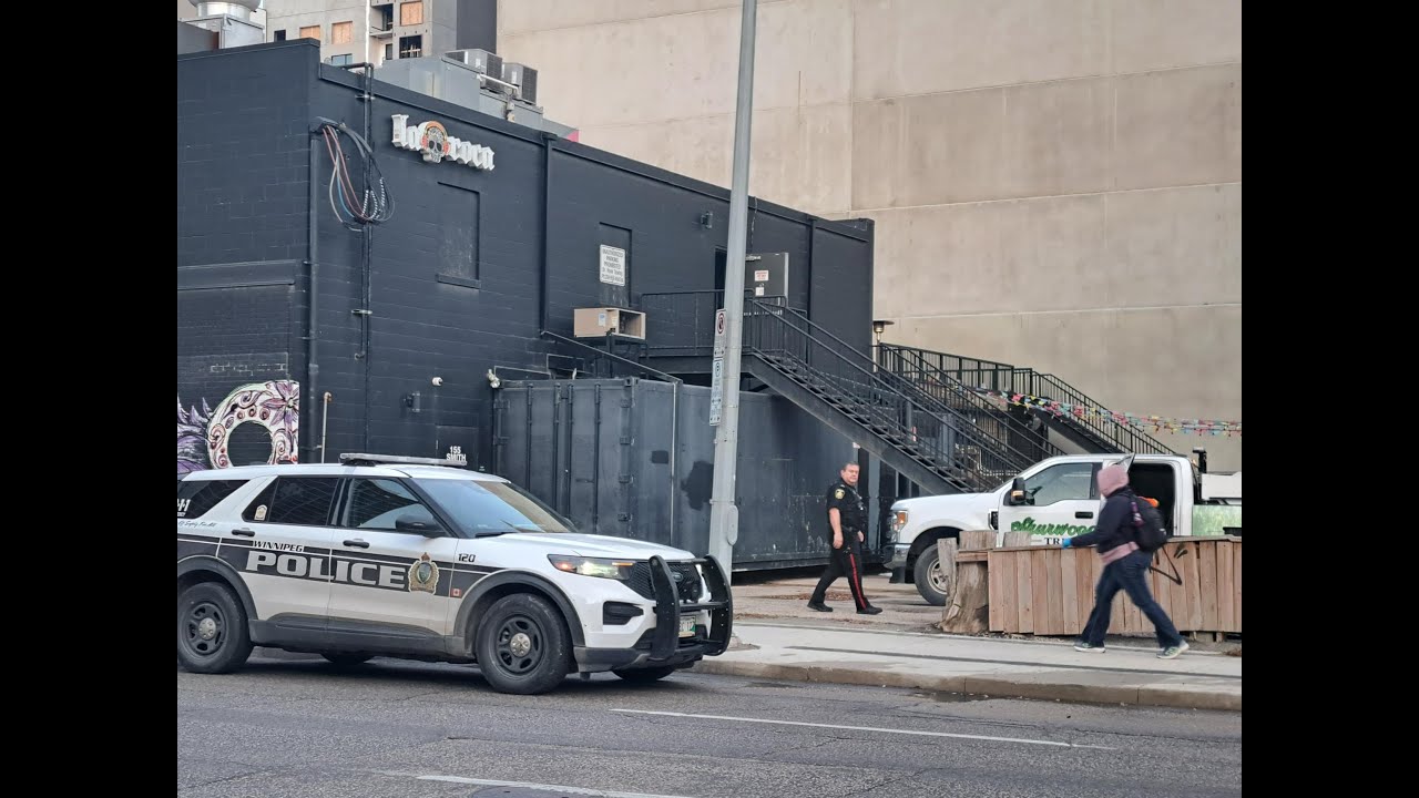 Downtown restaurant damaged by fire Friday morning - YouTube