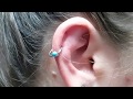 UN PIERCING HELIX PRECIOSO,UNA TURQUESA ESPECTACULAR,MUCHAS RISAS Y EPI COMO SIEMPRE POR EL MEDIO😂